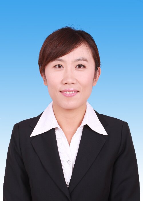 马克思主义学院刘琳琳个人证件照.jpg